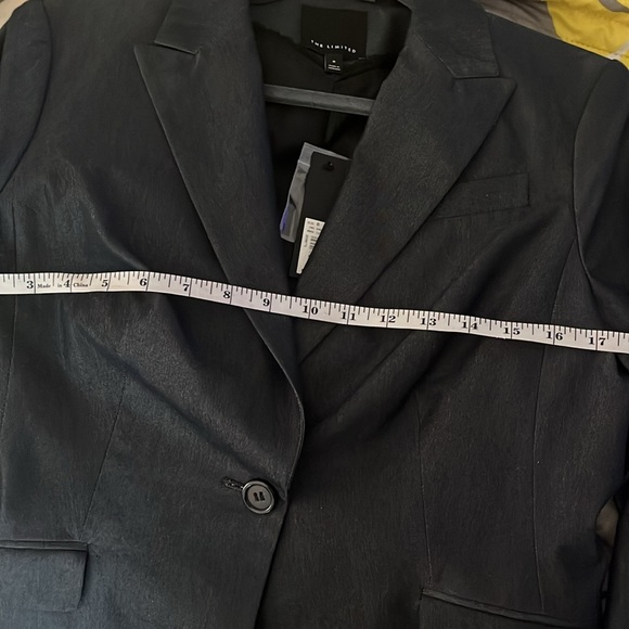 2 piece limited suit never worn beautiful material just too small for me - Picture 5 of 5